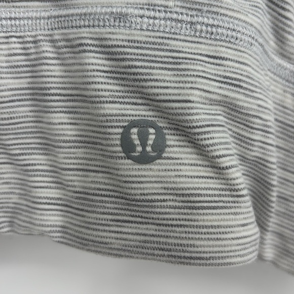 Lululemon Align Reversible Bra *Light Support A/B Cups Gray & White Size 8 - Picture 2 of 7
